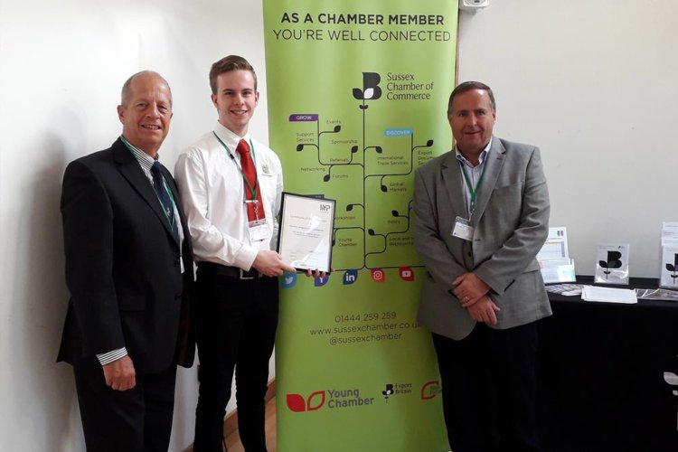 ETI Ltd Achieves The Investment In Young People Award
