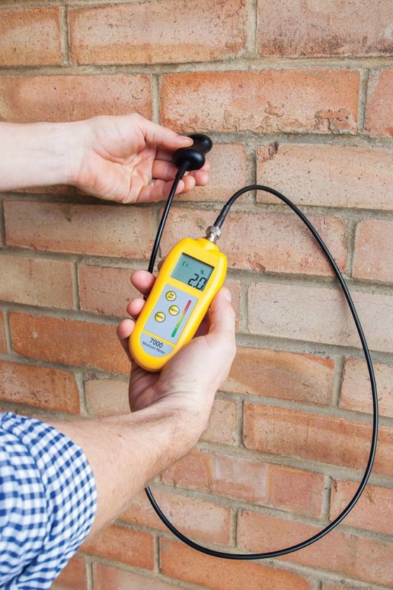 224070 7000 Moisture meter brick wall ETI Temperature Blog